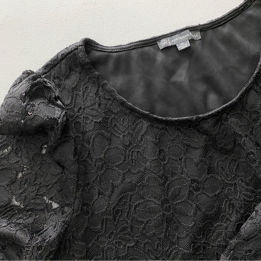 ADRIANNA PAPELL Black Lace Blouse (Medium)